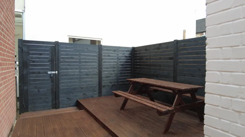 Modern 2 Bed 2 Bath Terraced House // 2026/7 - Thumbnail 11