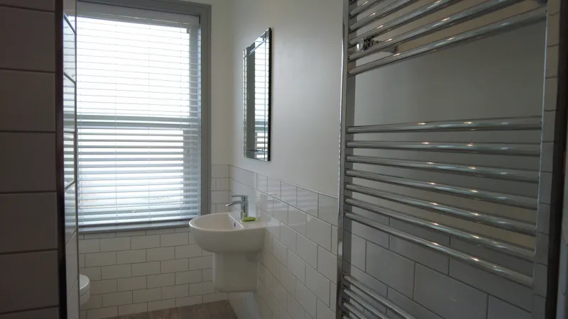 Modern 2 Bed 2 Bath Terraced House // 2026/7 - Thumbnail 9