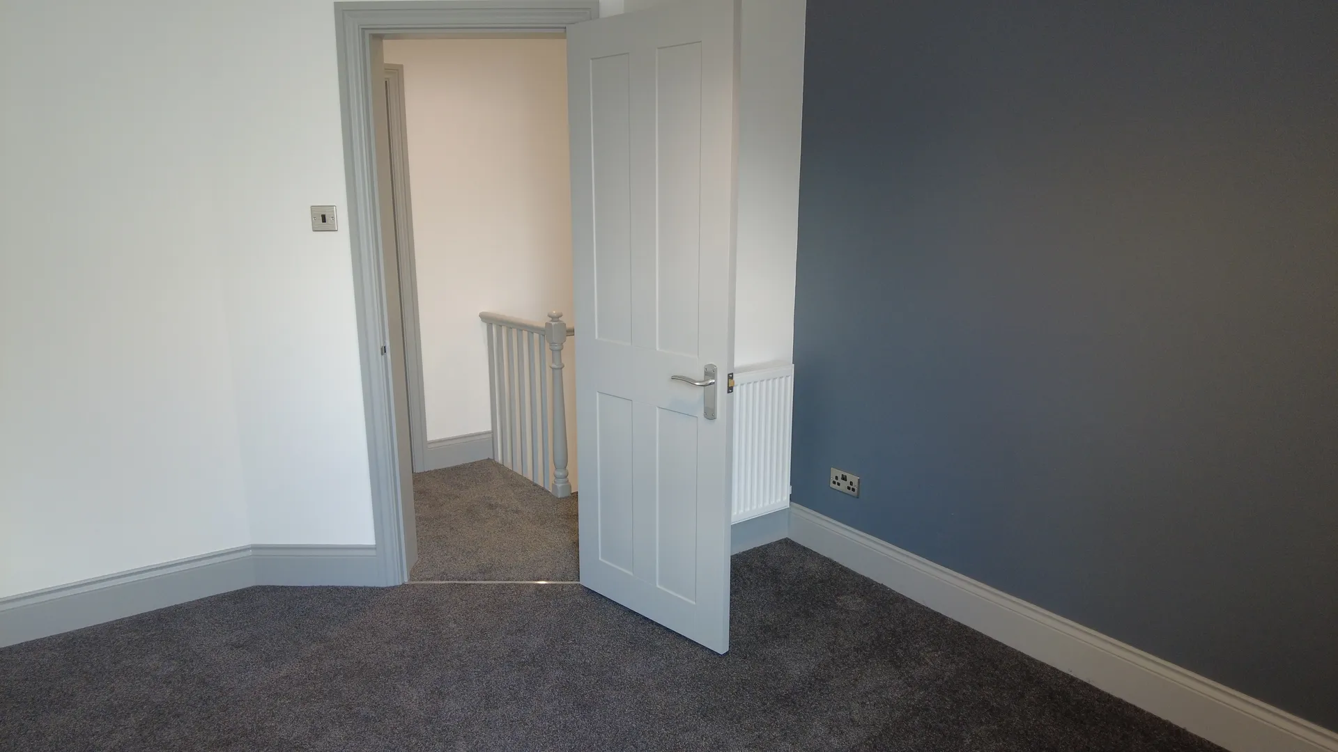 Modern 2 Bed 2 Bath Terraced House // 2026/7 - Image 5