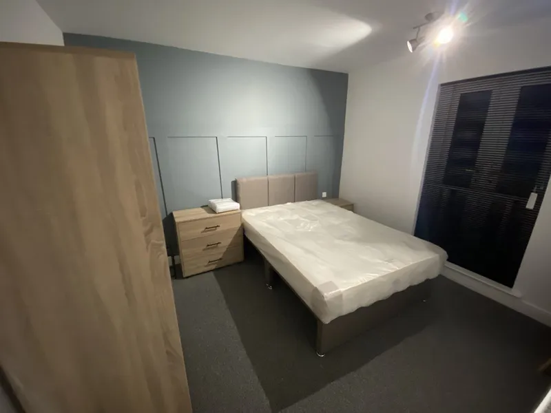 Stunning 3 Bed House // 2026/7 - Image 5