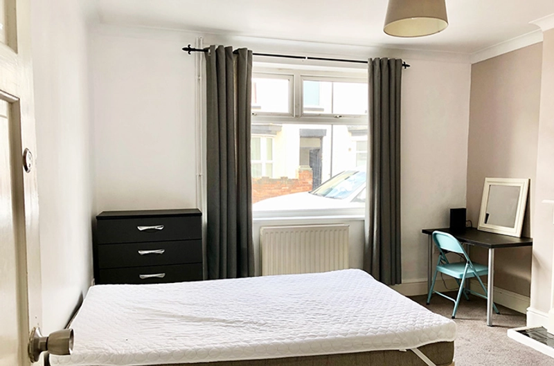 3 Bed Student Property - Bills Included - Thumbnail 9