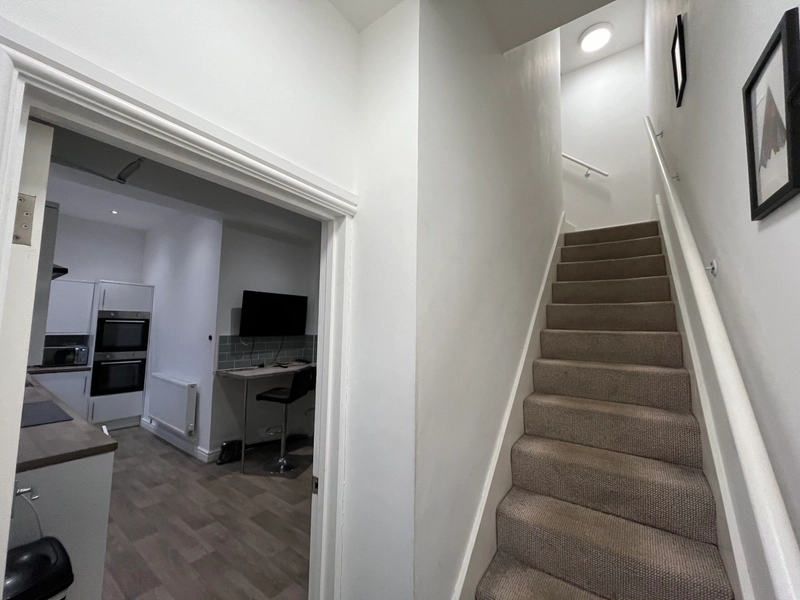 66 Monson Street - 5 Spare Rooms Available - Thumbnail 7