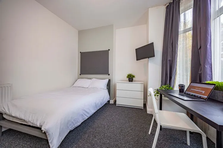 House Share // 4 Rooms Available // NG3 4HE (Cramner Grove) - Thumbnail 6