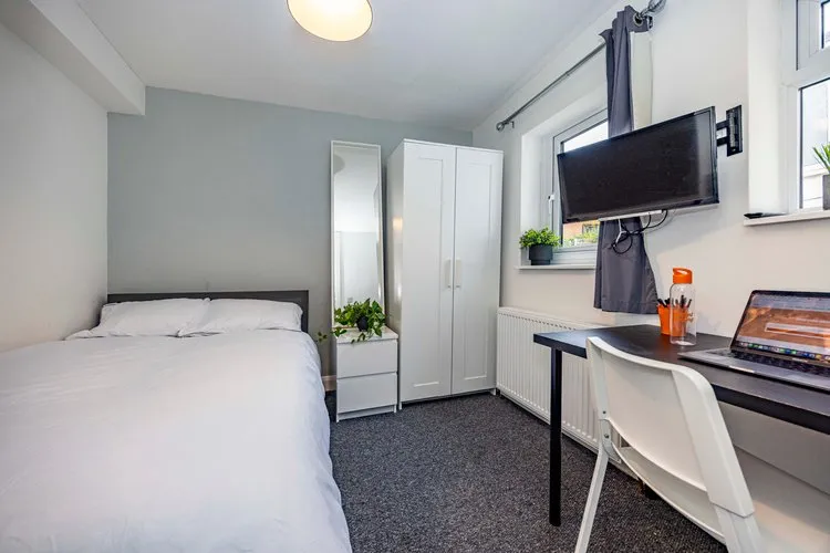 House Share // 4 Rooms Available // NG3 4HE (Cramner Grove) - Thumbnail 9