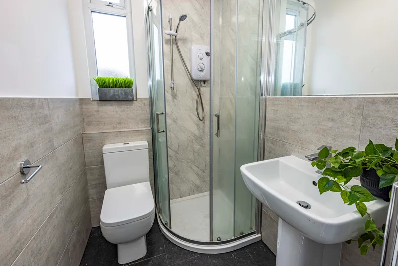 2 Cramner Grove - Modern 6 Bedroom Student House - Image 19