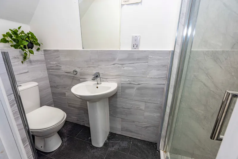 2 Cramner Grove - Modern 6 Bedroom Student House - Image 14