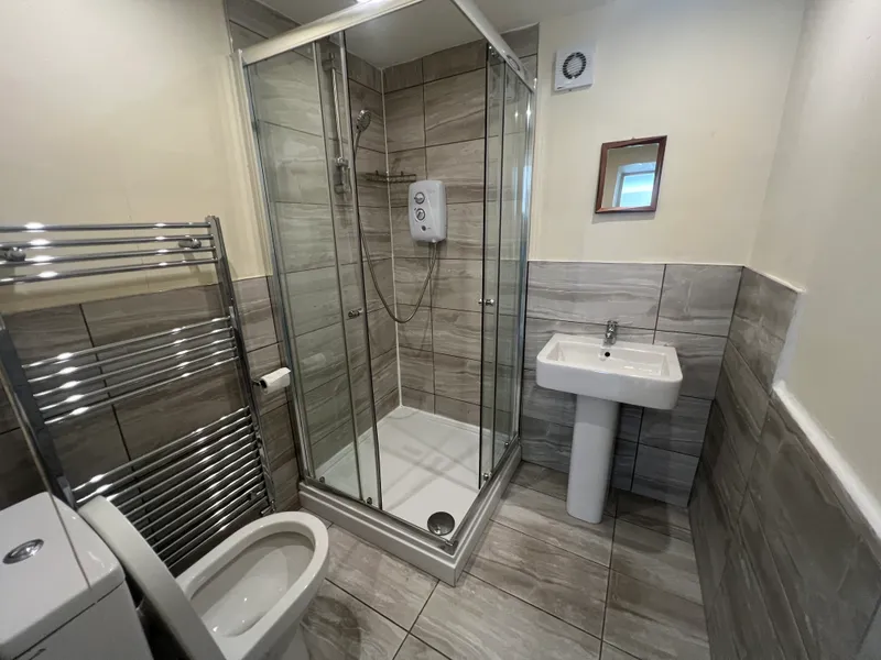 23 Bute Avenue: 7 bedroom student house NG7 1QB - Thumbnail 2