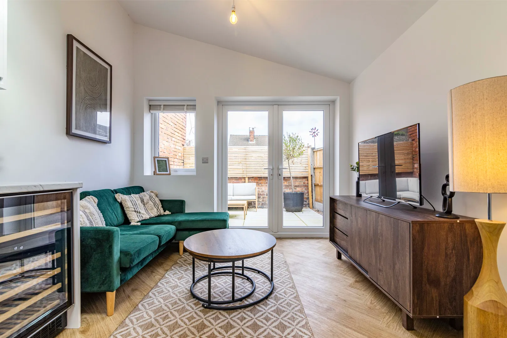 Ripon Street // Luxury 1 Bed Flat // Rear Garden - Image 12
