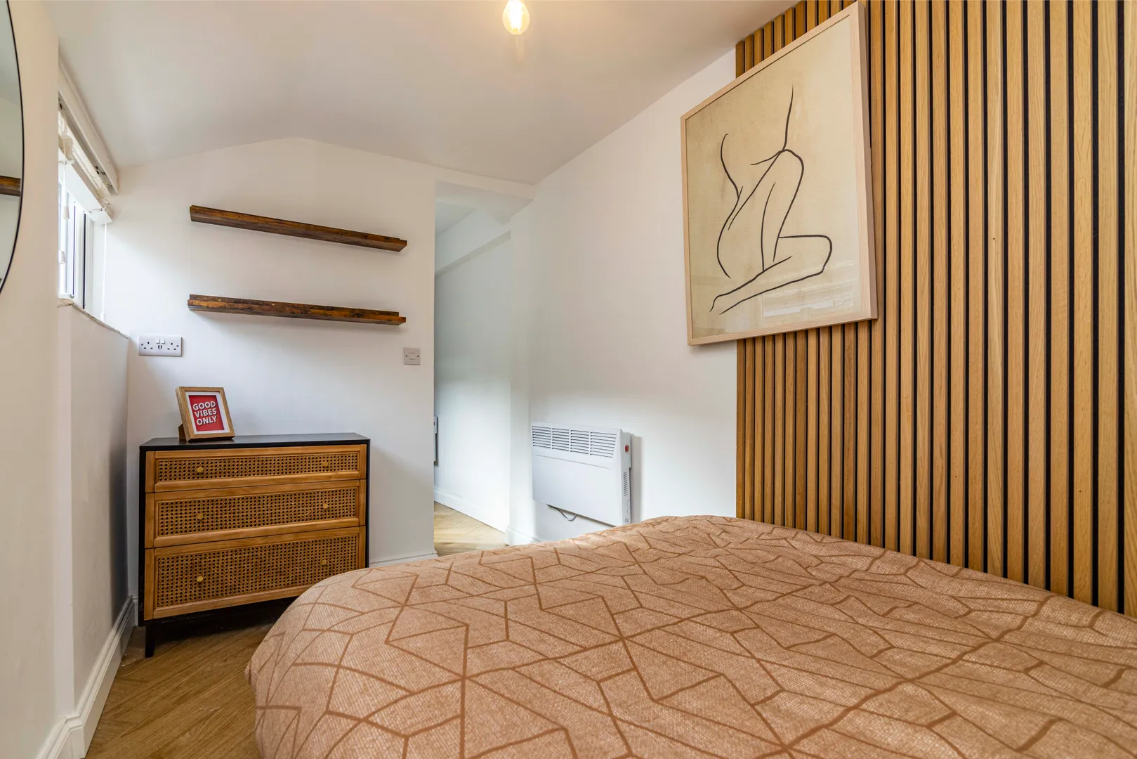 Ripon Street // Luxury 1 Bed Flat // Rear Garden - Image 2