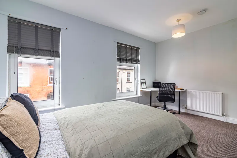 Modern 3 Bed Terraced House // AUG 2026 - Image 7