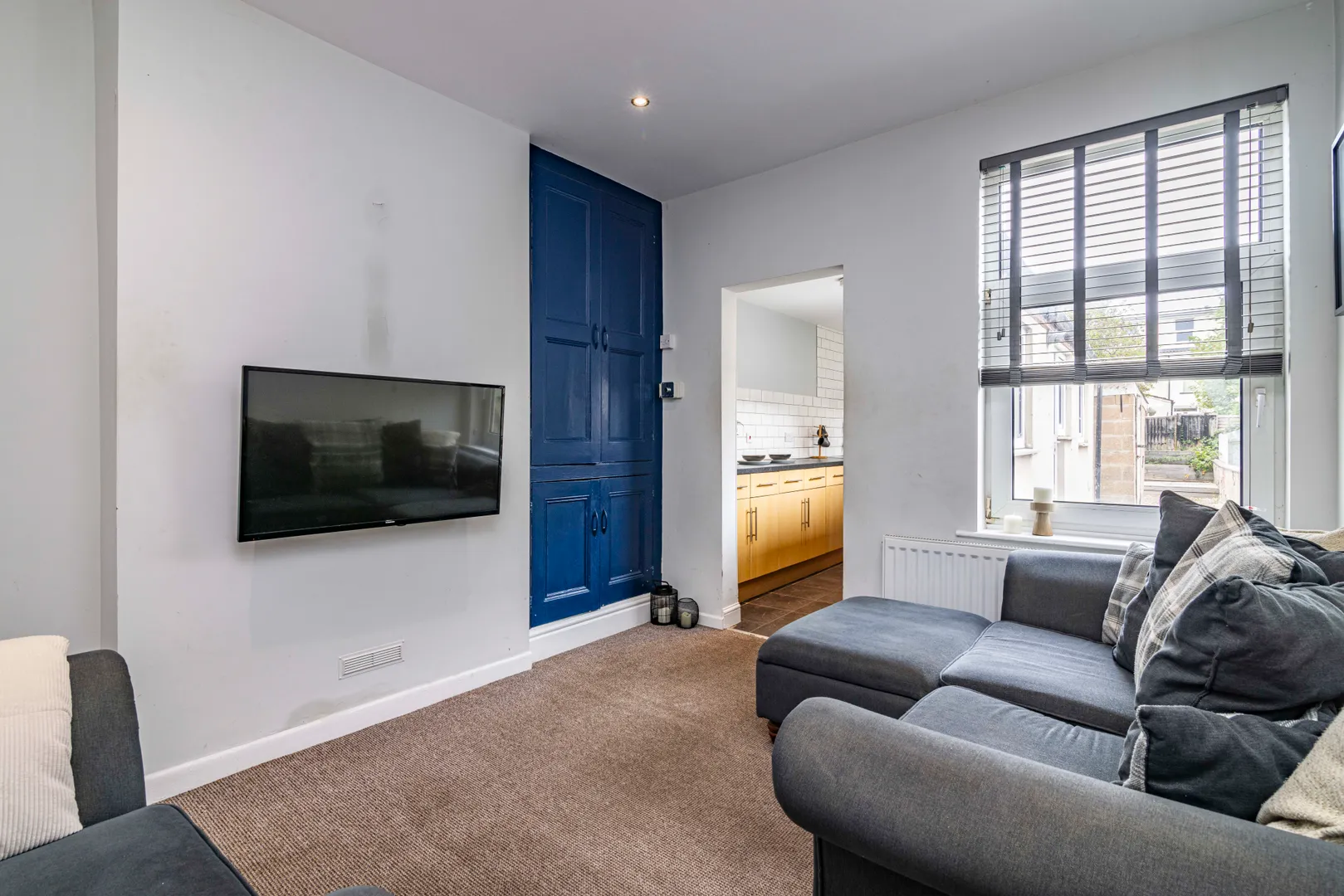 3 Bed House // AUG 2026 // Spacious Garden - Image 1