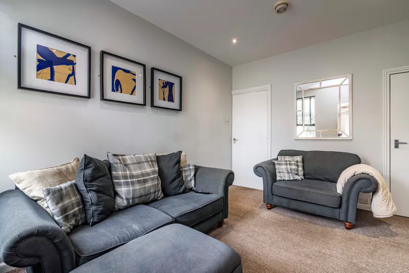 Modern 3 Bed Terraced House // AUG 2026 - Image 2