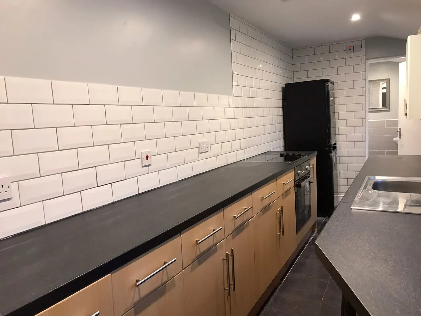Modern 3 Bed Terraced House // AUG 2026 - Image 6