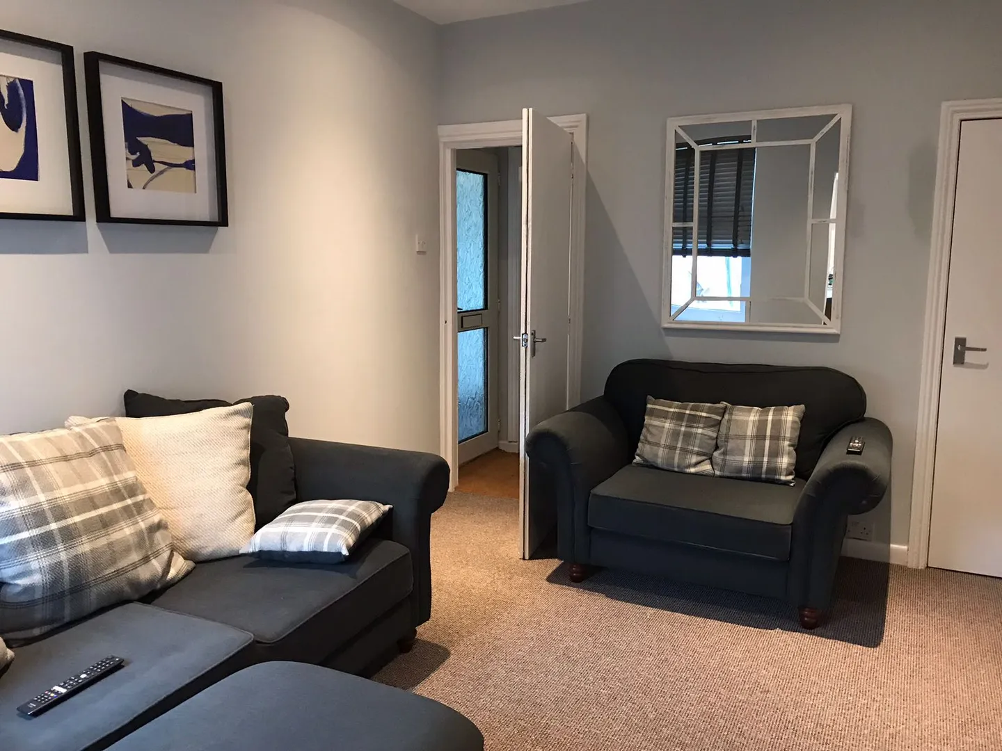 Modern 3 Bed Terraced House // AUG 2026 - Image 4