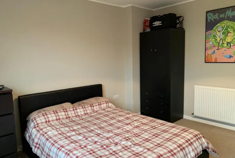 Luxury 4 Bed House // Private Parking //Aug 2026 - Thumbnail 5