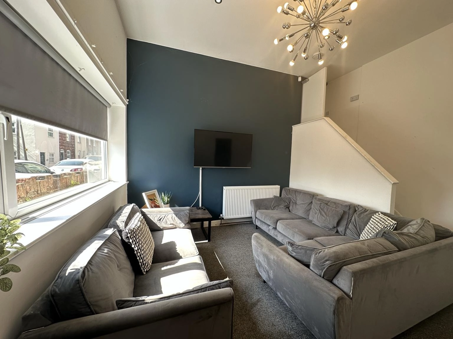 Alexandra Terrace / SPARE ROOMS -AVAILABLE NOW! - Image 17