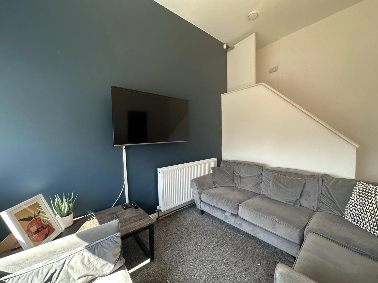 Alexandra Terrace / SPARE ROOMS -AVAILABLE NOW! - Image 20