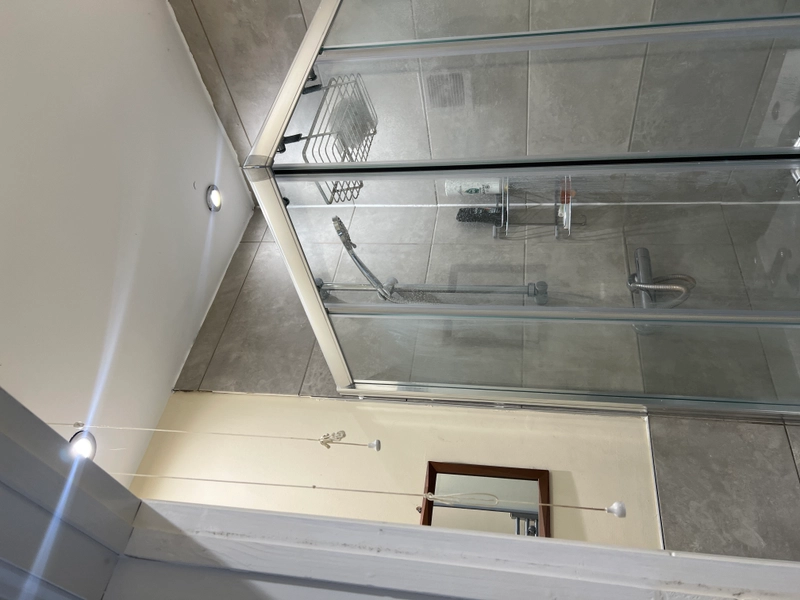 Lenton: Student 1 bedroom studio apartment - Derby Grove - Thumbnail 7