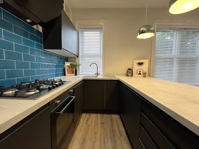All Ensuites // Large 5 Bed // West End // SEPT 2026 - Image 3