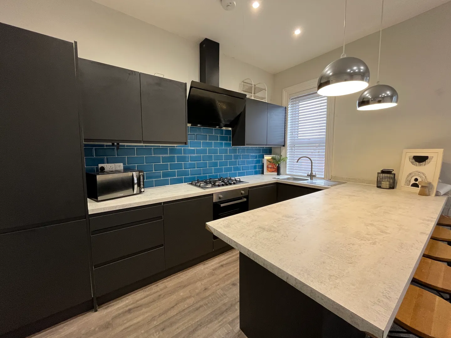All Ensuites // Large 5 Bed // West End // SEPT 2026 - Image 1