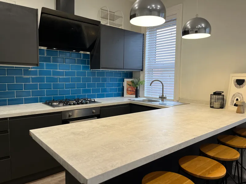 All Ensuites // Large 5 Bed // West End // SEPT 2026 - Image 4