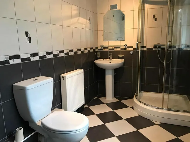 Thesiger St // 2 Bed +2 Study Rooms // AUG 2026 - Image 2