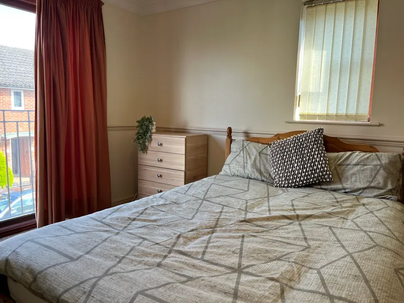 Extra Large Property // 3 Bed +Study // SEPT 2026 - Image 17