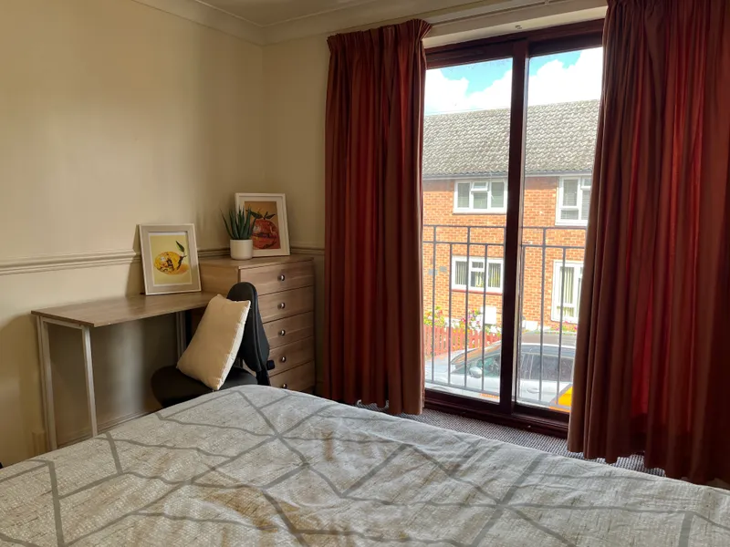 Extra Large Property // 3 Bed +Study // SEPT 2026 - Image 18