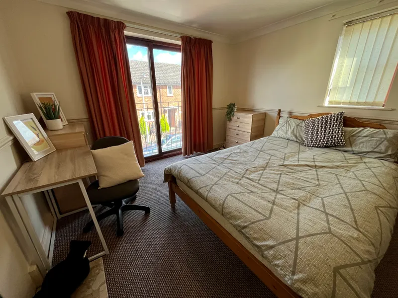 Extra Large Property // 3 Bed +Study // SEPT 2026 - Image 16