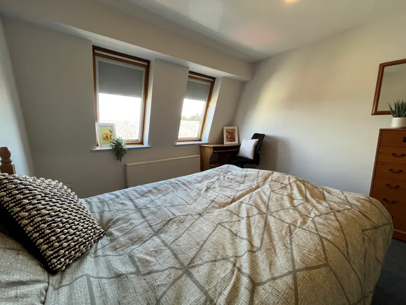 Extra Large Property // 3 Bed +Study // SEPT 2026 - Image 23