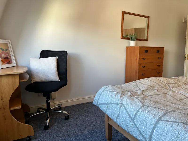 Extra Large Property // 3 Bed +Study // SEPT 2026 - Image 15