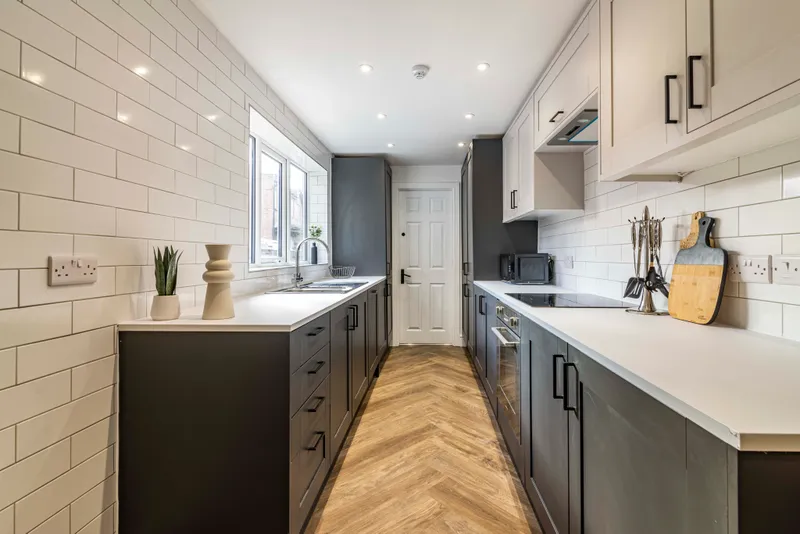 Sewells Walk // 5 Bed Student House // Aug 2026 - Image 3