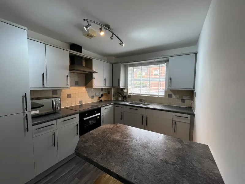 2 Bed Student Flat // Jul 2026 - Image 2