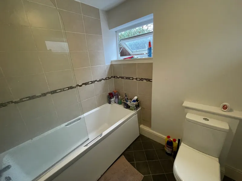 Gaunt St // 3 Bed // JULY 2026 - Image 11