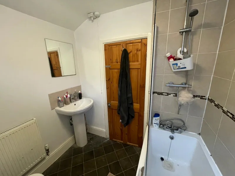 Gaunt St // 3 Bed // JULY 2026 - Image 12