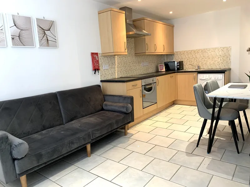 2 BED STUDENT APARTMENT // 2026/7 - Image 7