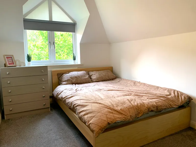 2 BED STUDENT FLAT // 2026/7 - Thumbnail 1