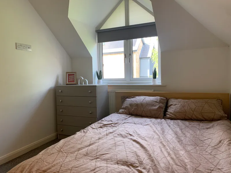 2 BED STUDENT FLAT // 2026/7 - Image 2