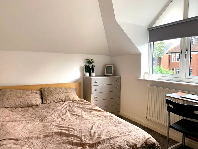 2 BED STUDENT FLAT // 2026/7 - Image 5