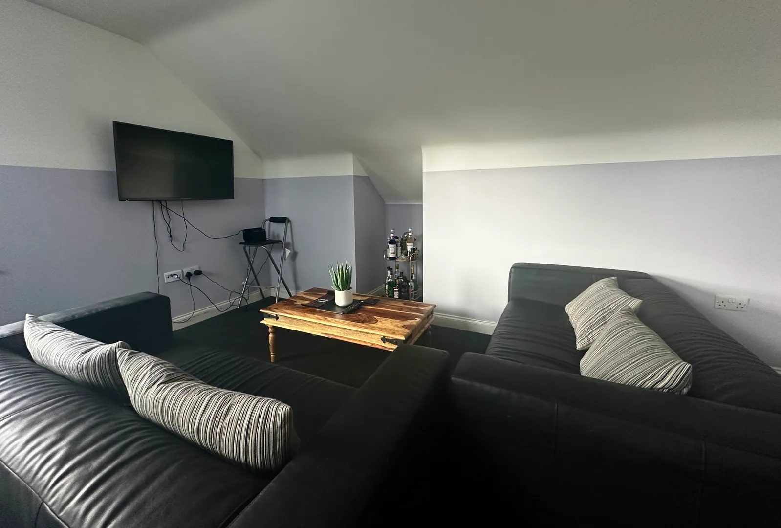 Modern 2 Bed 2 Bath Apartment // 2026/7 - Image 1