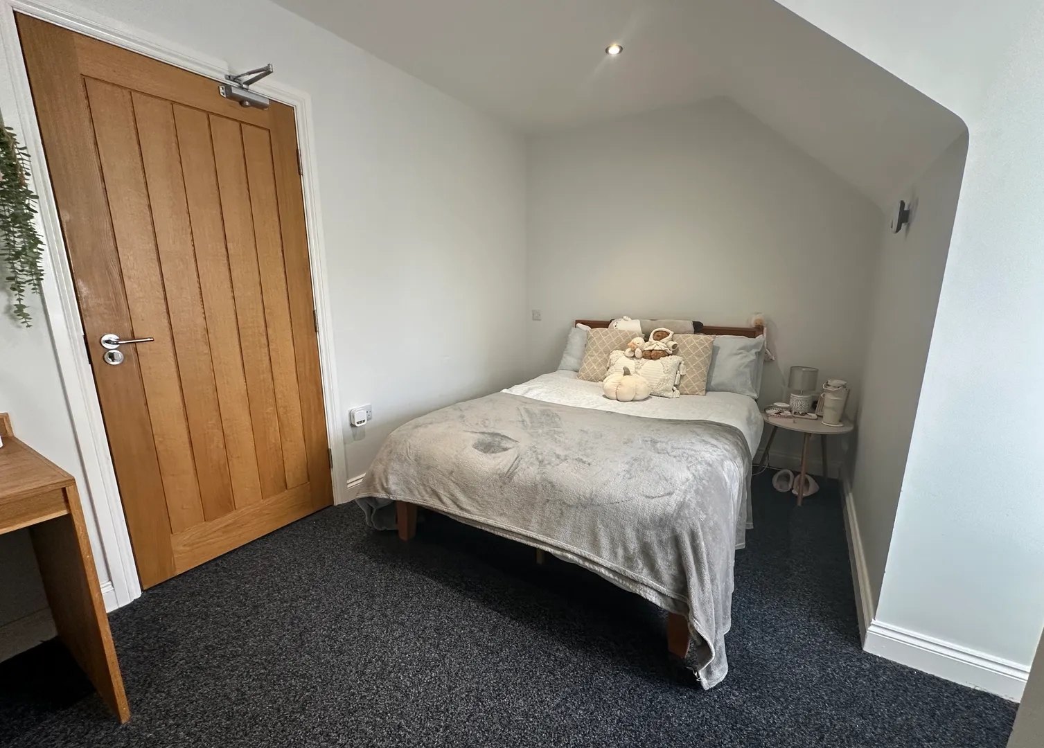 2 BED EN SUITE STUDENT FLAT // 2026/7 - Image 1