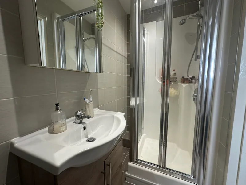 2 BED EN SUITE STUDENT FLAT // 2026/7 - Image 9