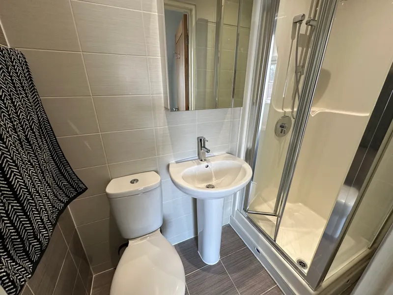 Luxurious 2 Bedroom 2 Bathroom Apartment // 2026/7 - Image 8