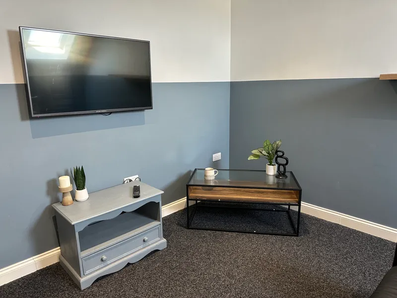 Luxurious 2 Bedroom 2 Bathroom Apartment // 2026/7 - Image 3