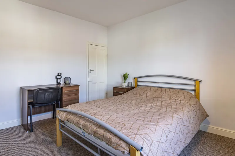 Kirkby St // 2 Bed +2 Study Rooms // SEPT 2026 - Image 12