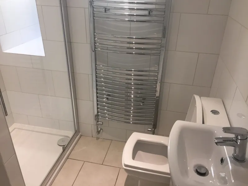 Charming 2 Bedroom Apartment // 2026/7 - Image 2