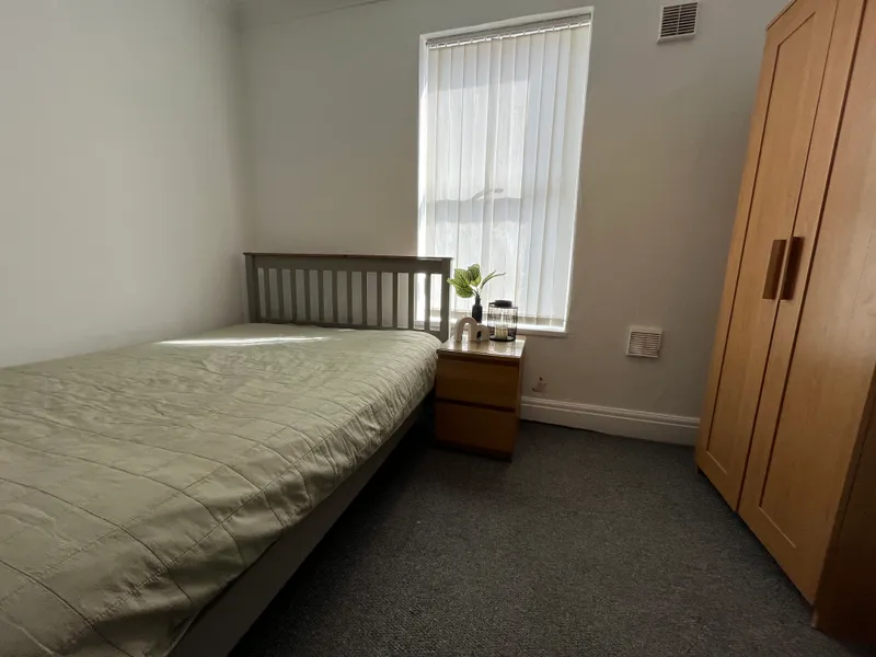 Cosy 3 Bedroom House // 2026/7 - Image 11