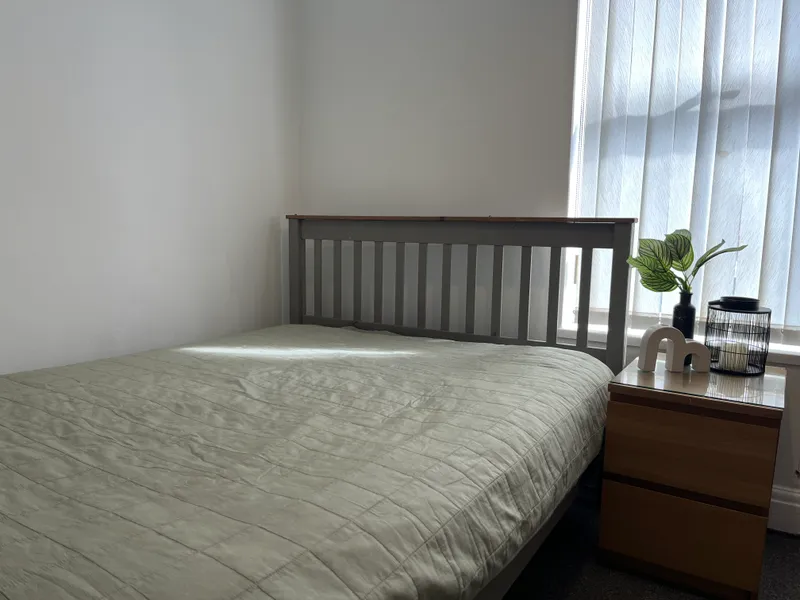 Cosy 3 Bedroom House // 2026/7 - Image 12