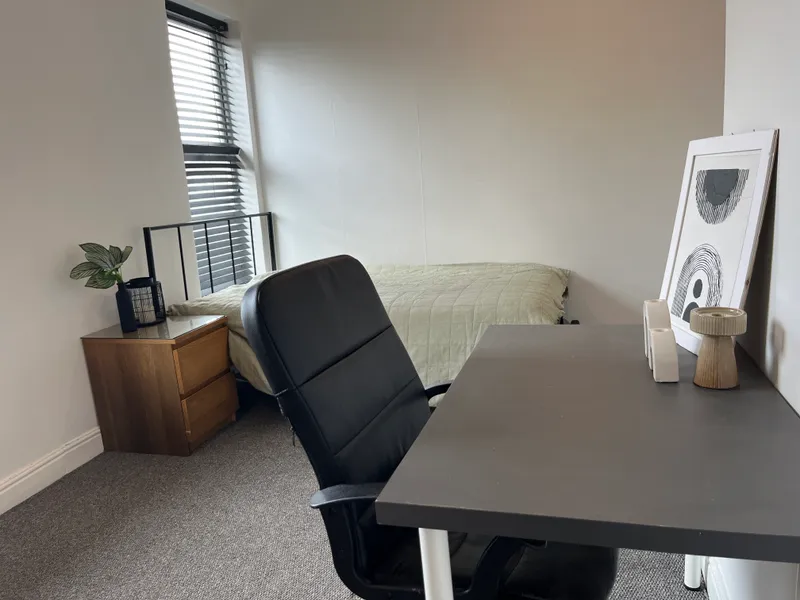 Cosy 3 Bedroom House // 2026/7 - Image 15