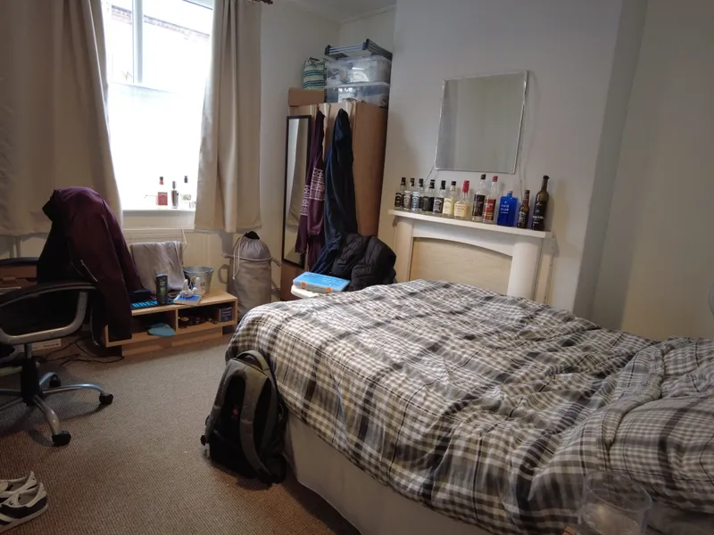 Cosy 3 Bedroom House // 2026/7 - Image 5